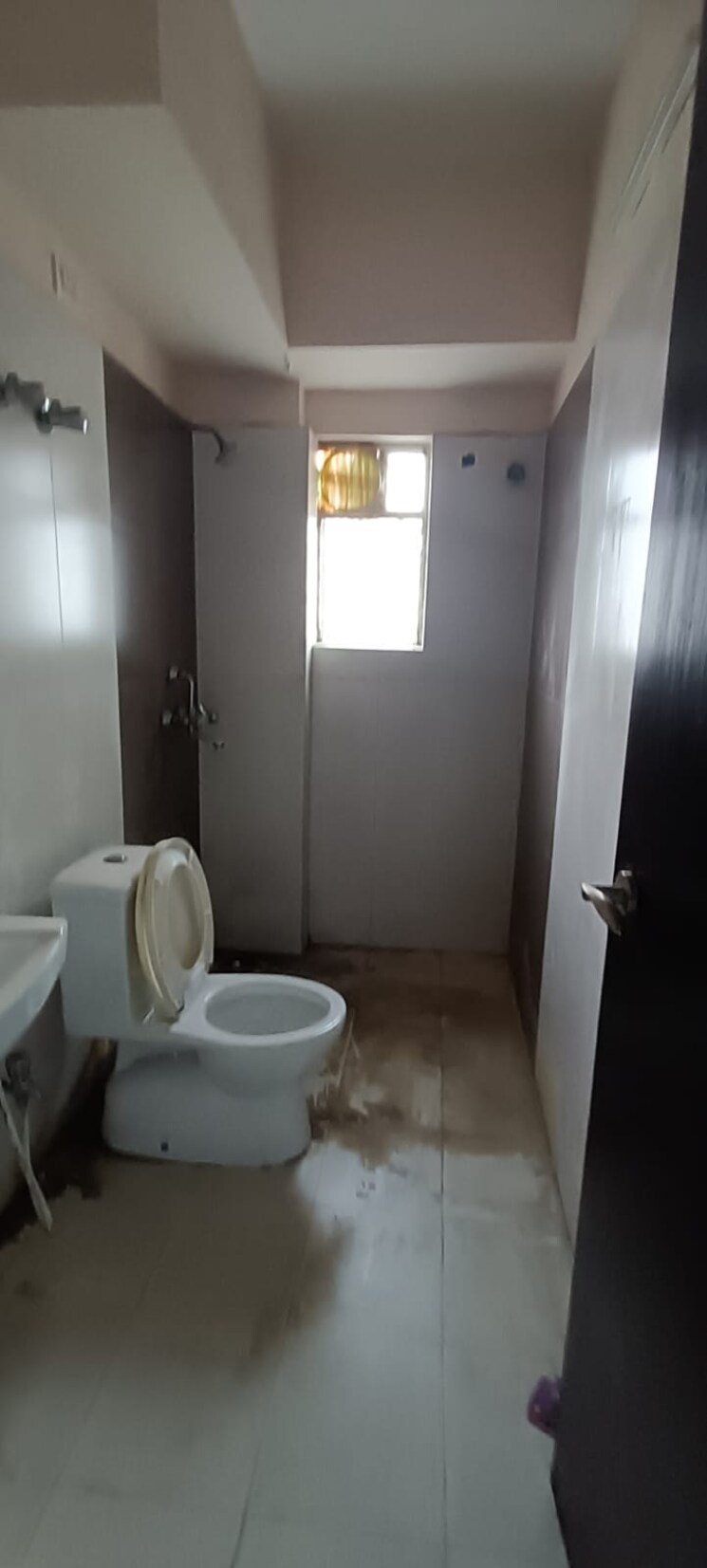 Bathroom, greenfield-city 3 Bedroom 1110 Sq.Ft. Apartment In Maheshtala Kolkata 7890587