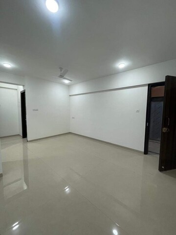 Master Bedroom in 2 BHK Apartment at Mahavir Kanti Dreams, Nalasopara East – for Rent
