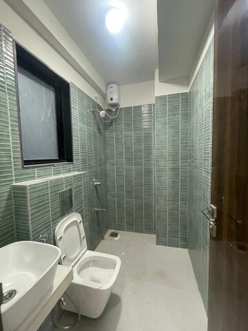 Master Bedroom in 2 BHK Apartment at Mahavir Kanti Dreams, Nalasopara East – for Rent