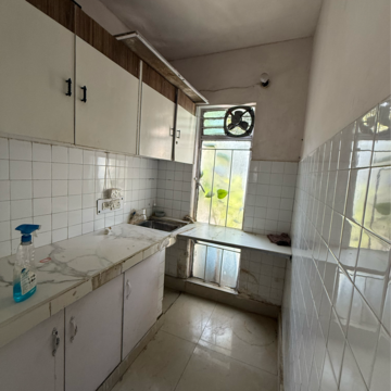 Kitchen in 1.5 BHK Builder Floor at Greater Kailash – for Rent