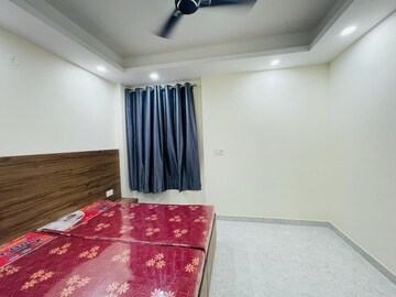 Bedroom in 2 BHK Builder Floor at Sector 45 – for Rent