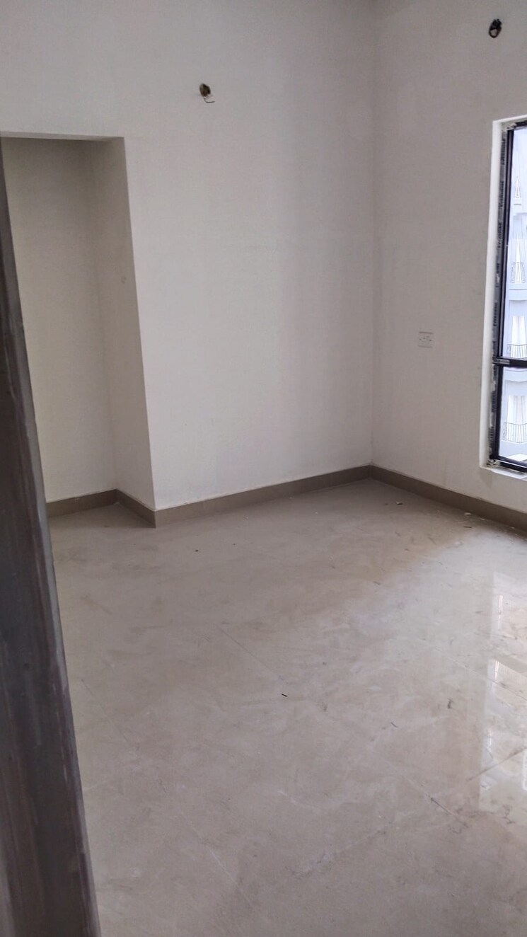 Room, gems-city 2.5 Bedroom 950 Sq.Ft. Apartment In Joka Kolkata 7890707