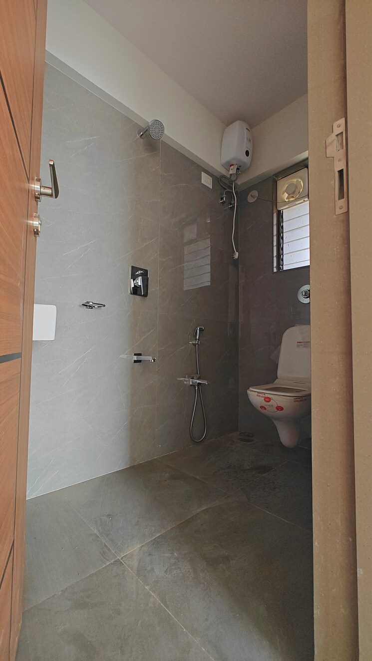 Bathroom, roshan nagar 2 Bedroom 777 Sq.Ft. Apartment In Roshan Nagar Mumbai 7890728
