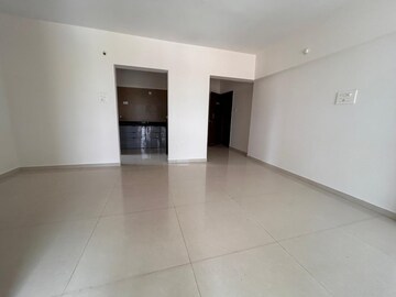 Room in 2 BHK Apartment at Dynamic Oasis, Undri – for Sale
