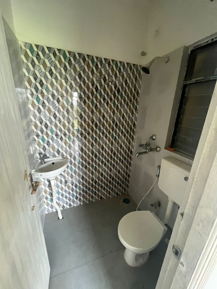 Bathroom, gems-city 2 Bedroom 819 Sq.Ft. Apartment In Joka Kolkata 7890747
