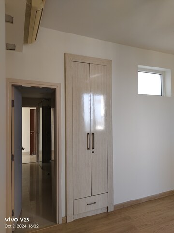 Room in 2 BHK Apartment at Emaar The Palm Drive-Palm Studios, Sector 66 – for Sale