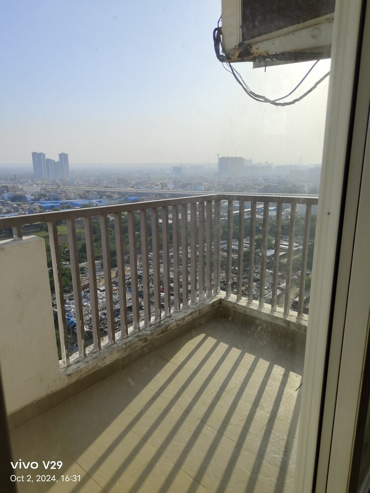 Balcony, emaar-the-palm-drive-palm-studios 2 Bedroom 1200 Sq.Ft. Apartment In Sector 66 Gurgaon 7890786