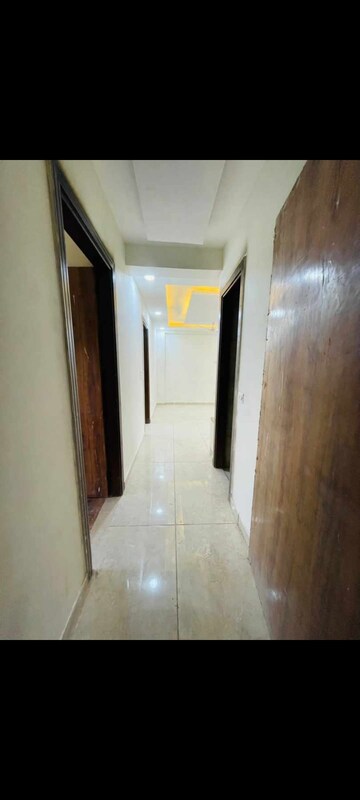 Building Lobby in 3 BHK Builder Floor at Sector 70 – for Sale