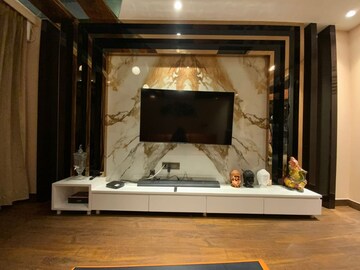Furnished Amenities in 5 BHK Villa at Dlf Phase iv – for Sale