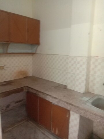 Kitchen in 1.5 BHK Builder Floor at Vaishali Sector 5 – for Rent
