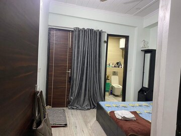 Building Lobby in 1 BHK Builder Floor at Sector 46 – for Rent