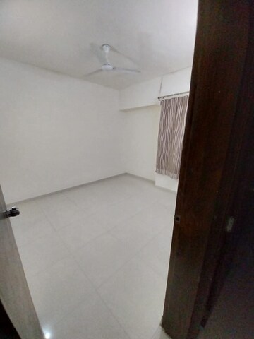 Room in 1 BHK Apartment at Durvas CHS, Nalasopara East – for Rent