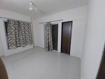 Room in 1 BHK Apartment at Durvas CHS, Nalasopara East – for Rent