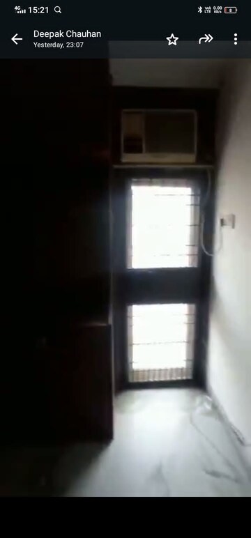 Room in 2 BHK Builder Floor at Dayanand Colony – for Rent