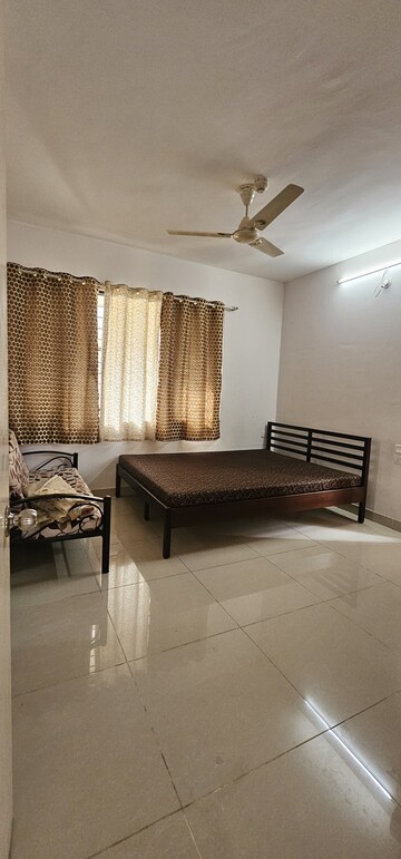 Room in 3 BHK Apartment at Nanded City Asawari, Nanded – for Rent