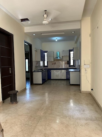 Room in 3 BHK Builder Floor at Sector 57 – for Sale