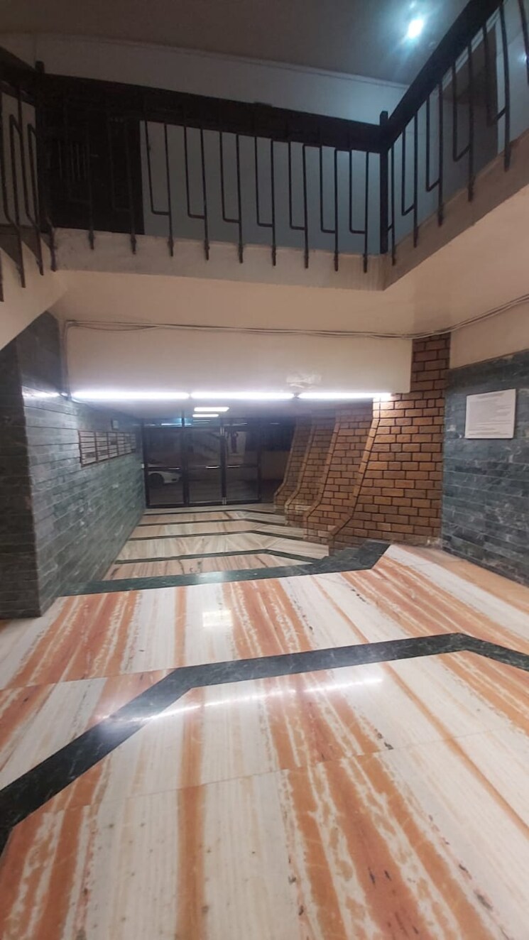 Other, oceanic-apartment 2 Bedroom 700 Sq.Ft. Apartment In Andheri West Mumbai 7891100