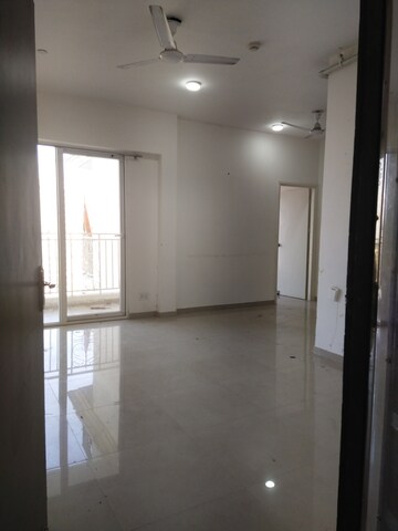 Building Lobby in 2.5 BHK Apartment at Mahagun Mantra I, Sector 10 Greater Noida – for Rent