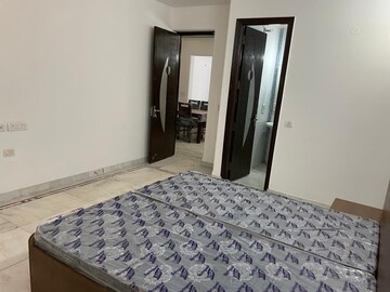 Master Bedroom in 3 BHK Builder Floor at Sector 28 – for Rent