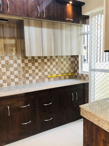 Kitchen in 3 BHK Apartment at Mahagun Mantra I, Sector 10 Greater Noida – for Rent