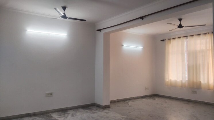 Room, sector 23 2 Bedroom 166 Sq.Yd. Builder Floor In Sector 23 Gurgaon 7891213
