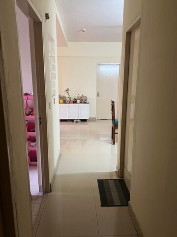 Building Lobby in 3 BHK Apartment at DLF The Carlton Estate, Dlf Phase V – for Rent