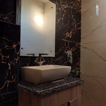 Furnished Amenities in 2 BHK Builder Floor at Lajpat Nagar I – for Sale