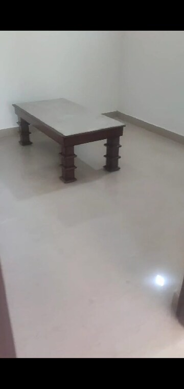 Room in 3 BHK Apartment at Ansal Housing Woodbury, Patiala Road – for Rent