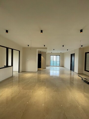 Room in 3 BHK Apartment at Hiranandani Gardens Solitaire, Powai – for Sale