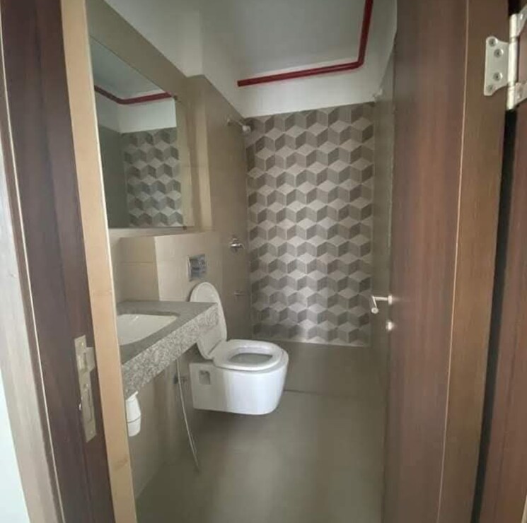 Bathroom, kalpataru-parkcity-sunrise 2 Bedroom 1000 Sq.Ft. Apartment In Kolshet Road Thane 7891539
