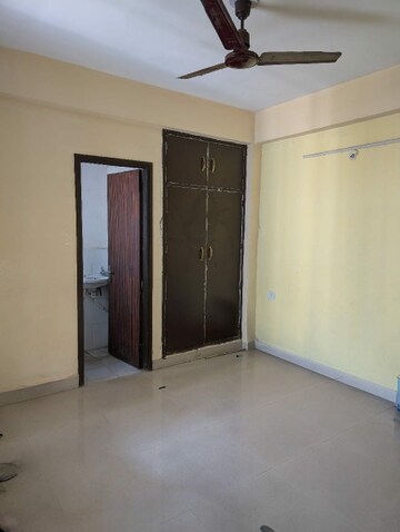 Room in 2 BHK Apartment at KDP Grand Savanna, Raj Nagar Extension – for Rent