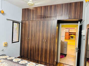 Bedroom in 2 BHK Apartment at Ramesh Niwas, Chembur – for Rent
