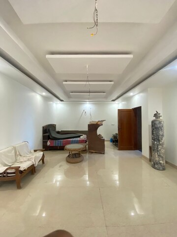 Master Bedroom in 3 BHK Builder Floor at Ansal Plaza Sector-23, Sector 23 – for Rent