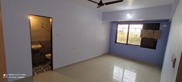 Room in 2 BHK Apartment at Almeida Ark, Chembur – for Rent