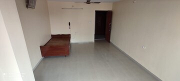 Room in 2 BHK Apartment at Almeida Ark, Chembur – for Rent