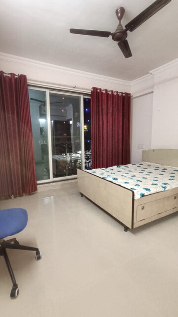 Bedroom in 2 BHK Apartment at Vakola – for Rent