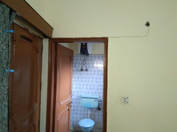 Furnished Amenities in 1 RK Villa at RWA Apartments Sector 39, Sector 39 – for Rent