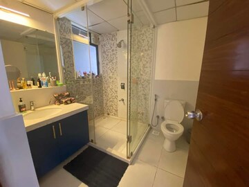 Bathroom in 3.5 BHK Apartment at Amanora Aspire Towerss, Hadapsar – for Sale