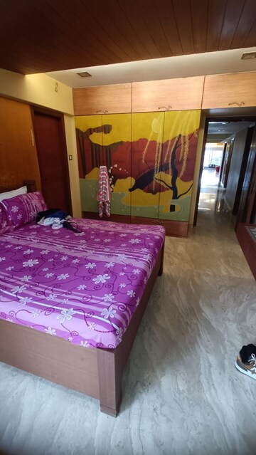Bedroom in 4 BHK Apartment at Khar West – for Rent