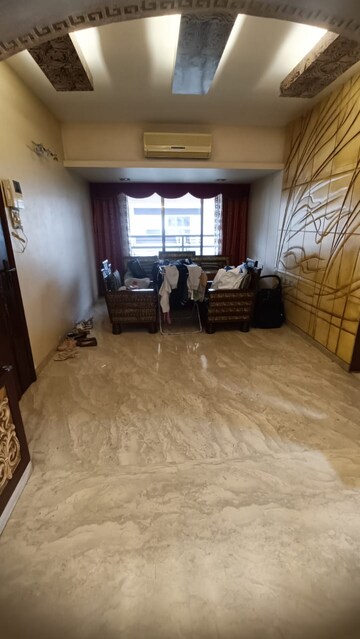 Living Room in 4 BHK Apartment at Khar West – for Rent