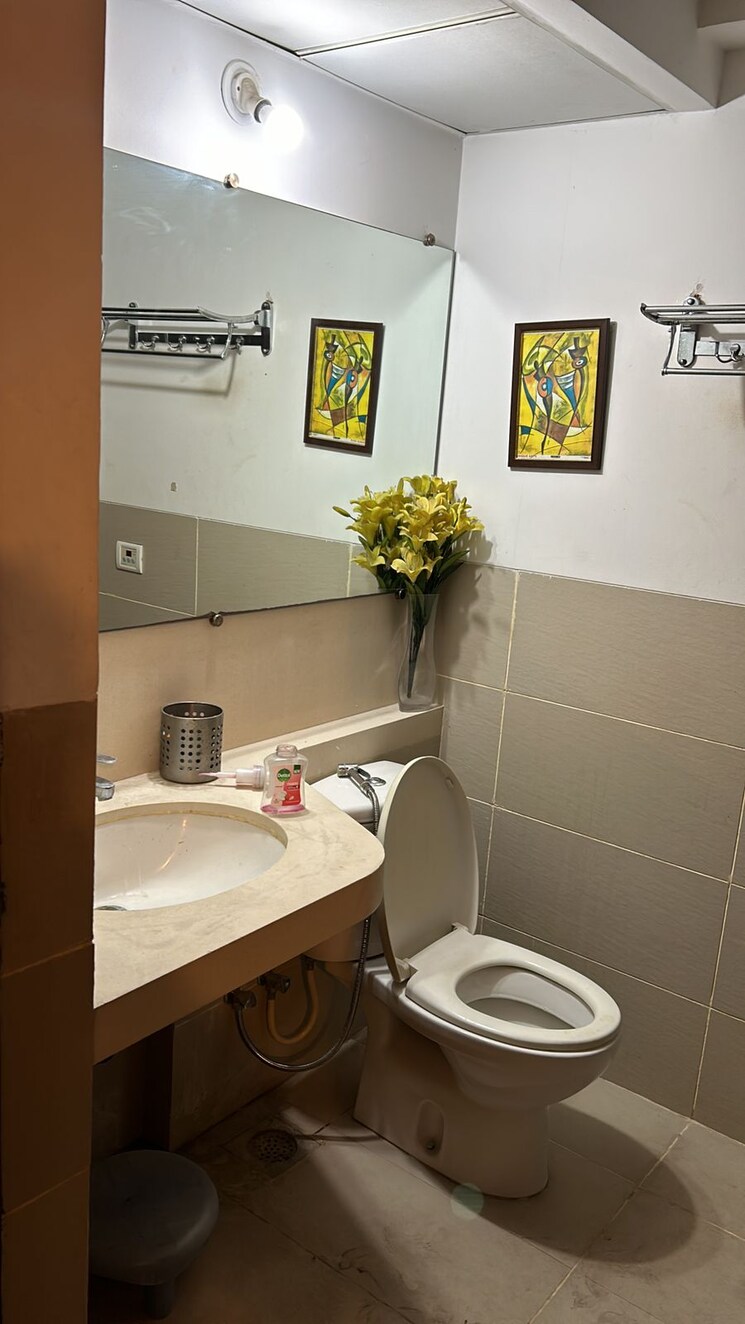 Bathroom, amanora-adreno-towers 2 Bedroom 980 Sq.Ft. Apartment In Hadapsar Pune 7891817