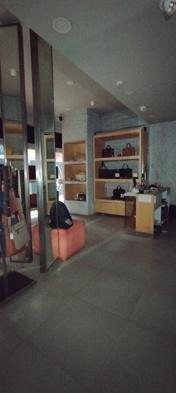 Commercial Showroom 600 Sq.Ft. For Resale in Nariman Point Mumbai  7891858