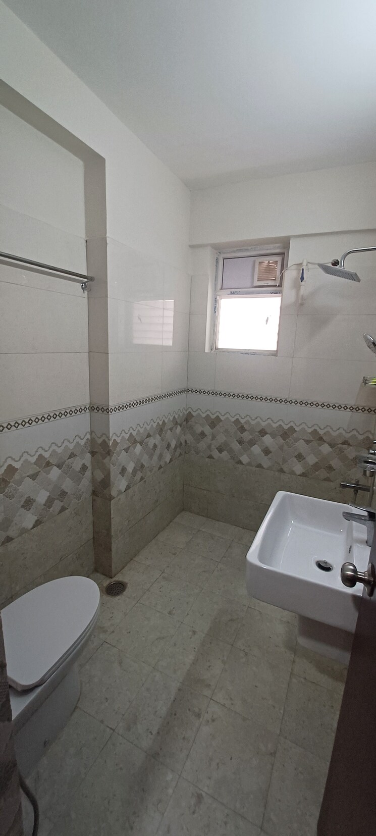 Bathroom, asian-sun-city 3 Bedroom 2000 Sq.Ft. Apartment In Kothaguda Hyderabad 7891909