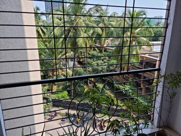 Balcony in 2.5 BHK Apartment at Mohan Mansion CHS, Chunnabhatti – for Sale