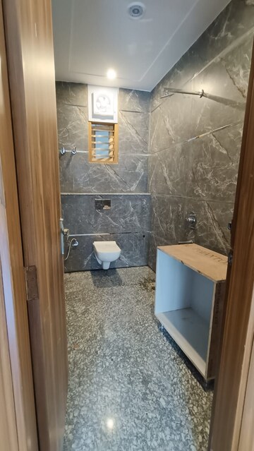 Bathroom in 1 BHK Apartment at Lodha Aqua, Mira Road – for Sale