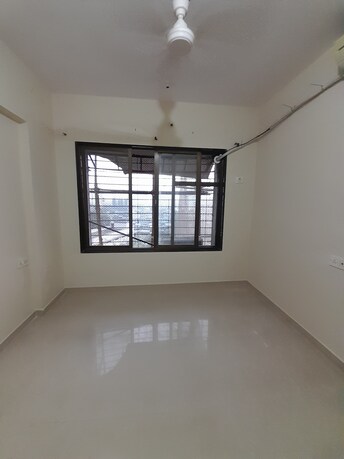 2 BHK Apartment For Rent in Kandivali West Mumbai  7892000