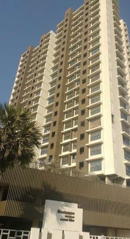 2 BHK + Extra Room Apartment For Sale in Rustomjee Meridian