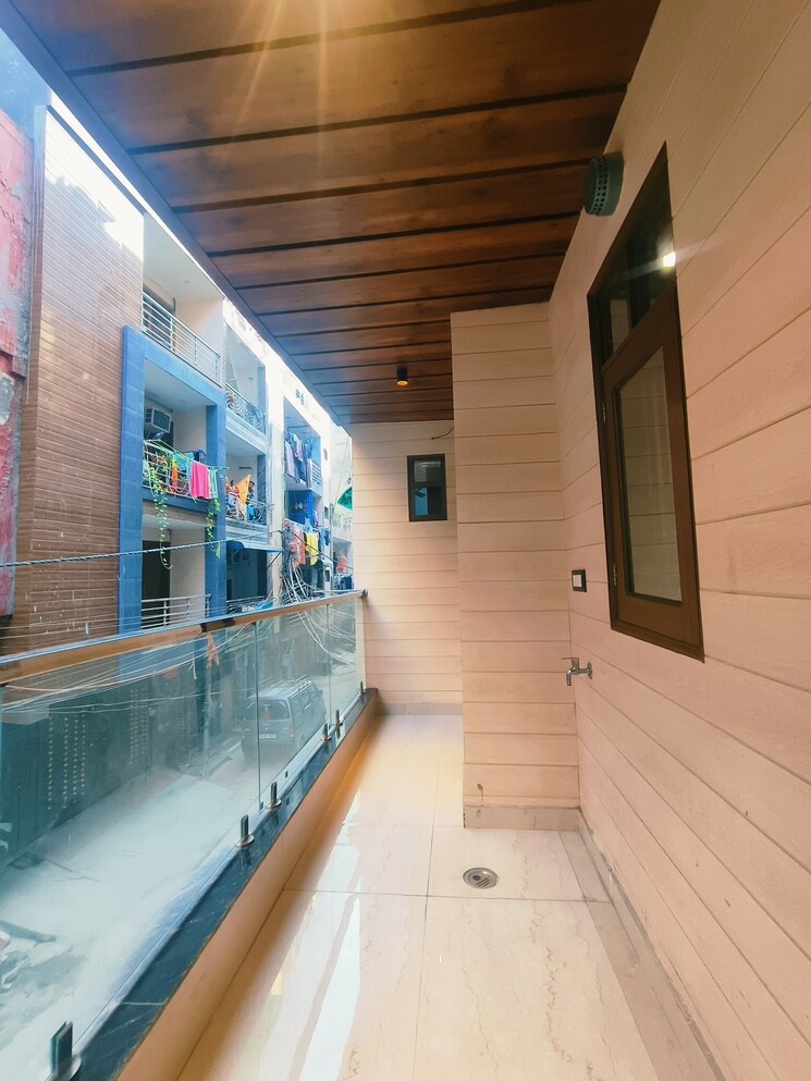 Balcony, dwarka mor 4 Bedroom 1170 Sq.Ft. Builder Floor In Dwarka Mor Delhi 7892141