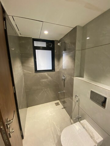Bathroom in 3 BHK Apartment at Mayfair Enclave, Khar West – for Sale