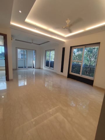 Room in 2 BHK Apartment at Saket – for Rent